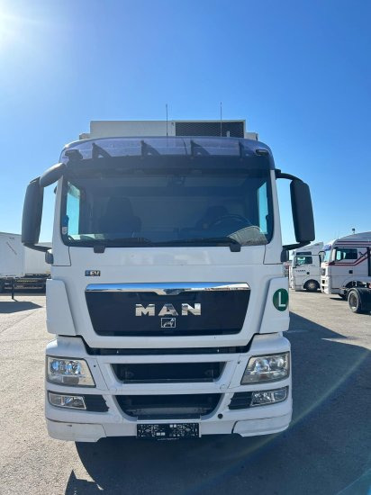 MAN 26.440 6x2-2LL Tiefkühlkoffer ohne Anhänger - Kühlkoffer LKW: das Bild 2 MAN 26.440 6x2-2LL Tiefkühlkoffer ohne Anhänger - Kühlkoffer LKW: das Bild 2