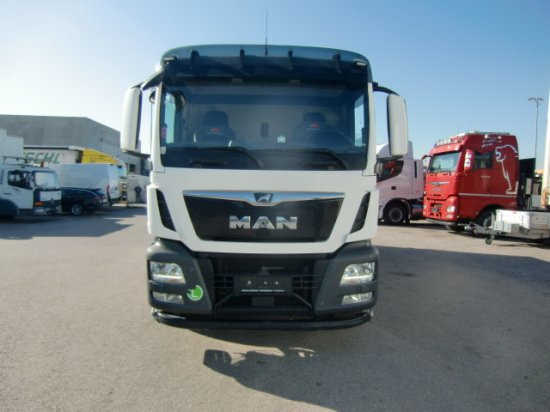 MAN TGS 18.420 Tiertransporter,Euro 6, Manual Seilwinde, el. Ladebordwand Voll Luft - Pferdetransporter: das Bild 2 MAN TGS 18.420 Tiertransporter,Euro 6, Manual Seilwinde, el. Ladebordwand Voll Luft - Pferdetransporter: das Bild 2