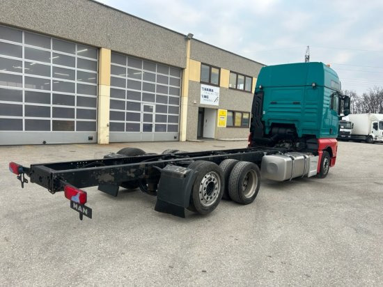 MAN TGX 26.500 XXL, 6x2, Jumbo, Liftachse, Intarder, Euro6, Full-Air - Fahrgestell LKW: das Bild 4 MAN TGX 26.500 XXL, 6x2, Jumbo, Liftachse, Intarder, Euro6, Full-Air - Fahrgestell LKW: das Bild 4