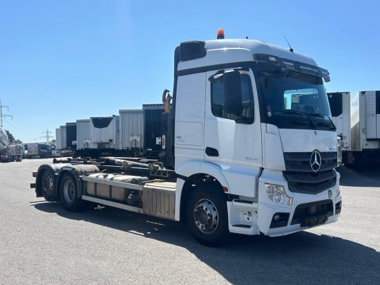 Mercedes-Benz Actros 2545 6x2 Hyva Abroller, E6 ,Retarder, Lenk-Liftachse, Schub-Knick - Abrollkipper: das Bild 4 Mercedes-Benz Actros 2545 6x2 Hyva Abroller, E6 ,Retarder, Lenk-Liftachse, Schub-Knick - Abrollkipper: das Bild 4