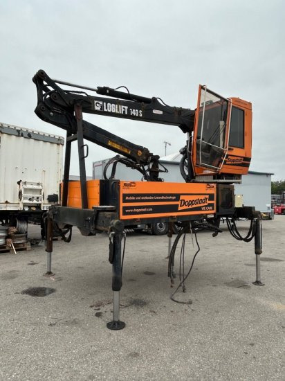 Plateau-Wechselpritsche mit Loglift 140S inkl. Rotator und Greifer - Container/ Wechselfahrgestell Anhänger: das Bild 1 Plateau-Wechselpritsche mit Loglift 140S inkl. Rotator und Greifer - Container/ Wechselfahrgestell Anhänger: das Bild 1
