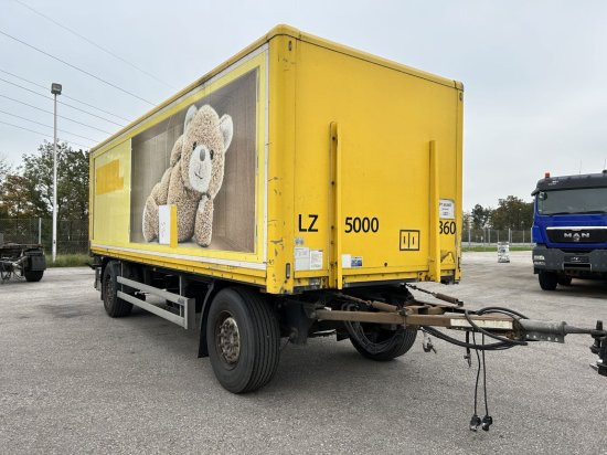 Saxas, Anhängewagen Kofferaufbau mit Hebebühne - Koffer Anhänger: das Bild 2 Saxas, Anhängewagen Kofferaufbau mit Hebebühne - Koffer Anhänger: das Bild 2
