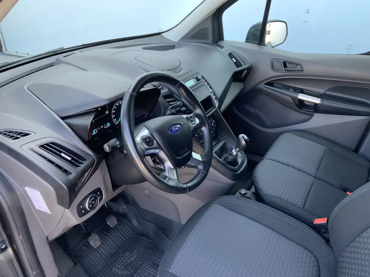Ford Transit Connect 1.5 EcoBlue L1 Trend Airco Cruise 3 Zits Trekhaak - Kleintransporter: das Bild 5 Ford Transit Connect 1.5 EcoBlue L1 Trend Airco Cruise 3 Zits Trekhaak - Kleintransporter: das Bild 5