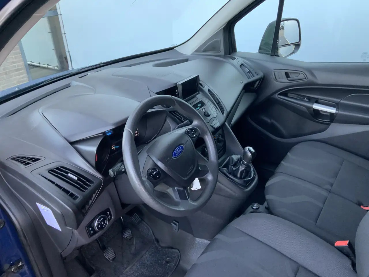 Ford Transit Connect 1.5 TDCI L1 Trend Airco Cruise Trekhaak 1200 kg Ca - Kleintransporter: das Bild 5 Ford Transit Connect 1.5 TDCI L1 Trend Airco Cruise Trekhaak 1200 kg Ca - Kleintransporter: das Bild 5