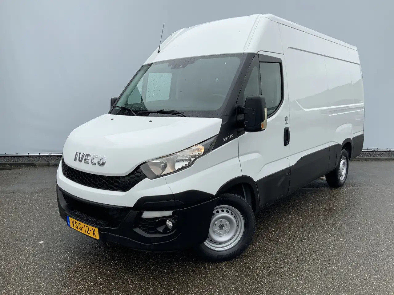Iveco Daily 35S13V 2.3 352 H2 L3 Airco 3 Zits Opstap Euro 5 - Kastenwagen: das Bild 1 Iveco Daily 35S13V 2.3 352 H2 L3 Airco 3 Zits Opstap Euro 5 - Kastenwagen: das Bild 1