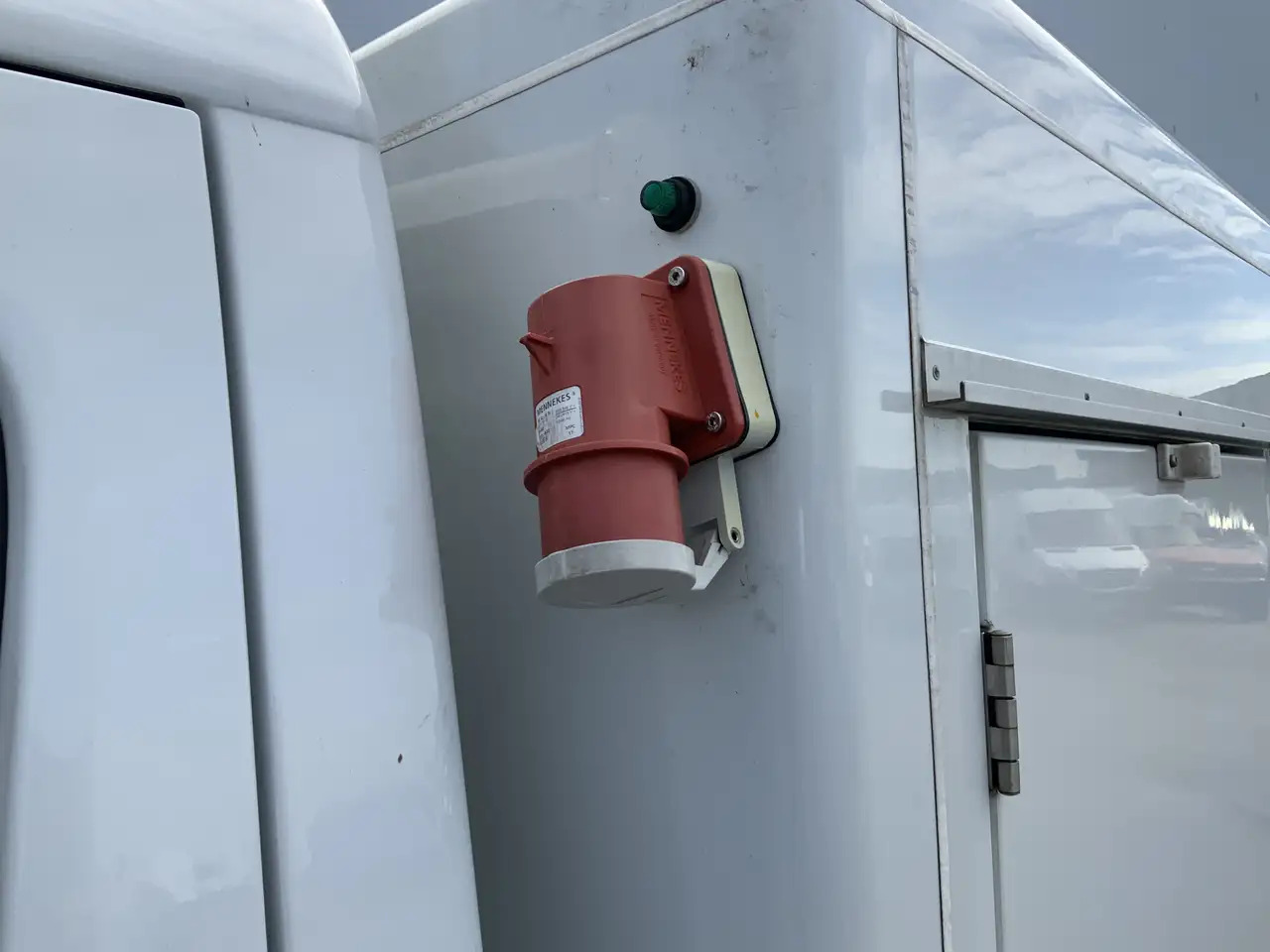 Mercedes-Benz Sprinter 311 2.2 CDI 366 ijsAuto - 40 C. Deuren 10 Euro 6 - Kühltransporter: das Bild 2 Mercedes-Benz Sprinter 311 2.2 CDI 366 ijsAuto - 40 C. Deuren 10 Euro 6 - Kühltransporter: das Bild 2