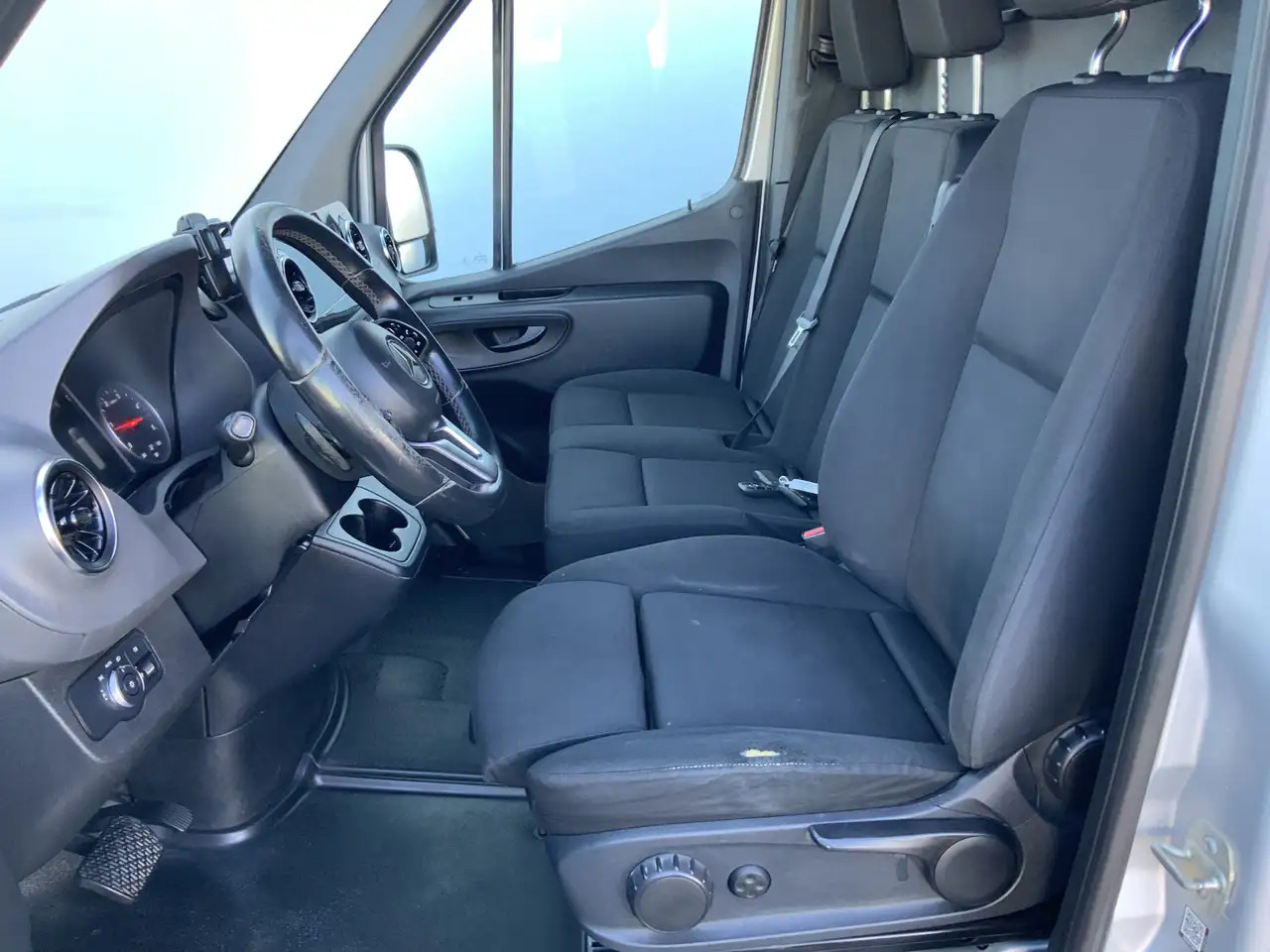 Mercedes-Benz Sprinter 316 2.2 CDI 366 L2H1 Automaat M BUX Airco Camera C - Kastenwagen: das Bild 4 Mercedes-Benz Sprinter 316 2.2 CDI 366 L2H1 Automaat M BUX Airco Camera C - Kastenwagen: das Bild 4