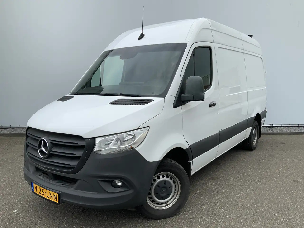 Mercedes-Benz Sprinter 316 2.2 CDI L2H2 Airco Cruise Camera Navi Trekhaak - Kastenwagen: das Bild 1 Mercedes-Benz Sprinter 316 2.2 CDI L2H2 Airco Cruise Camera Navi Trekhaak - Kastenwagen: das Bild 1