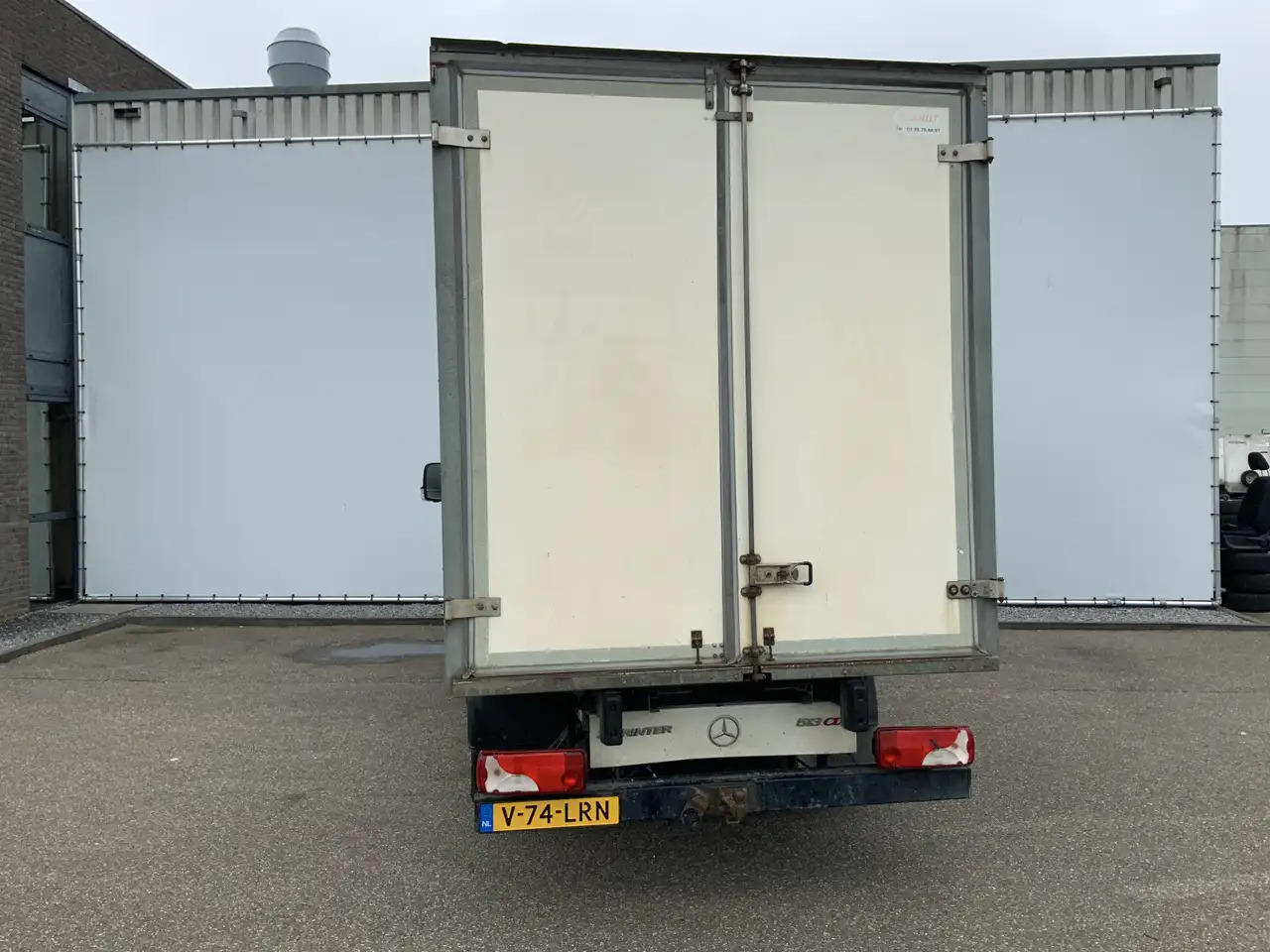 Mercedes-Benz Sprinter 513 2.2 CDI 432 Meubelbak & Deuren 3 Zits Cruise T - Koffer Transporter: das Bild 2 Mercedes-Benz Sprinter 513 2.2 CDI 432 Meubelbak & Deuren 3 Zits Cruise T - Koffer Transporter: das Bild 2