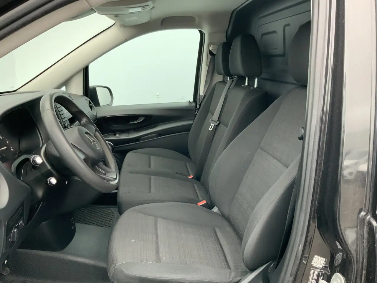 Mercedes-Benz Vito 114 CDI Lang L2 H1 3 Zits Airco Cruise Euro 5 - Kastenwagen: das Bild 4 Mercedes-Benz Vito 114 CDI Lang L2 H1 3 Zits Airco Cruise Euro 5 - Kastenwagen: das Bild 4