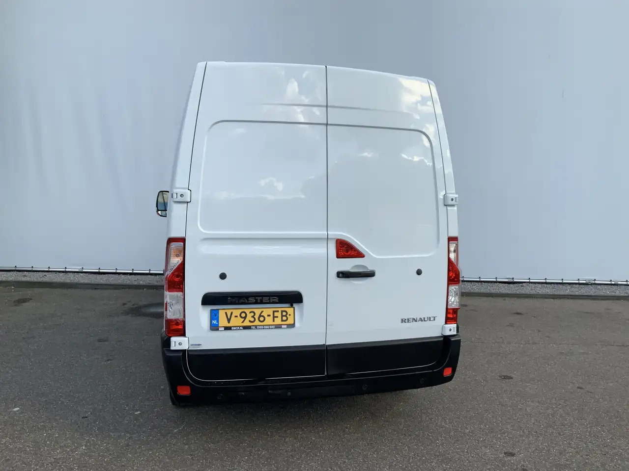 Renault Master T35 2.3 dCi L2H3 Airco Camera Navi Side Bar 3 Zits - Kastenwagen: das Bild 2 Renault Master T35 2.3 dCi L2H3 Airco Camera Navi Side Bar 3 Zits - Kastenwagen: das Bild 2