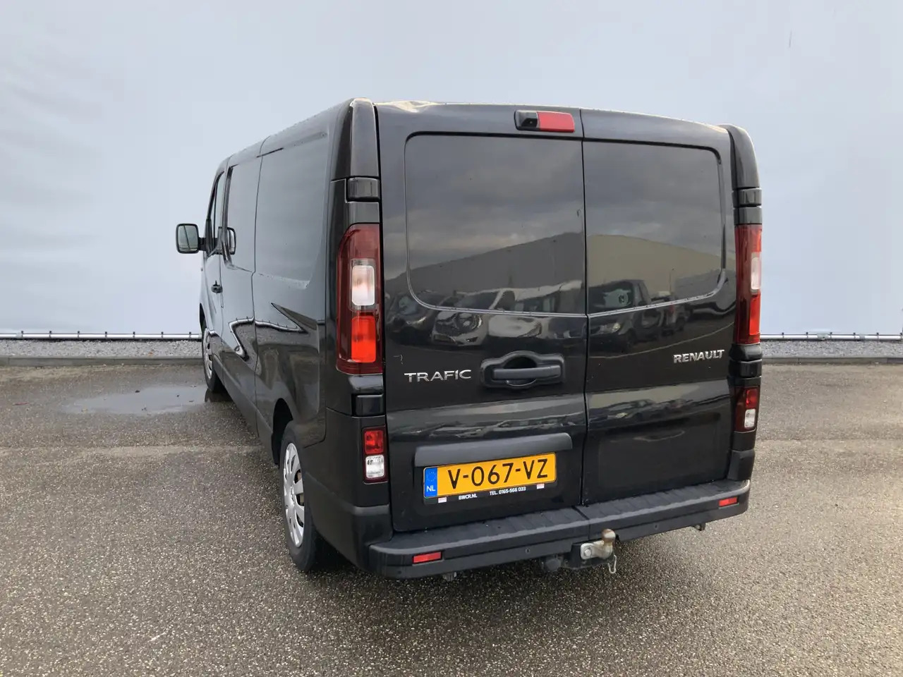 Renault Trafic 1.6 dCi T29 L2H1 Airco Cruise Trerkhaak 2000kg 3 Z - Kastenwagen: das Bild 2 Renault Trafic 1.6 dCi T29 L2H1 Airco Cruise Trerkhaak 2000kg 3 Z - Kastenwagen: das Bild 2