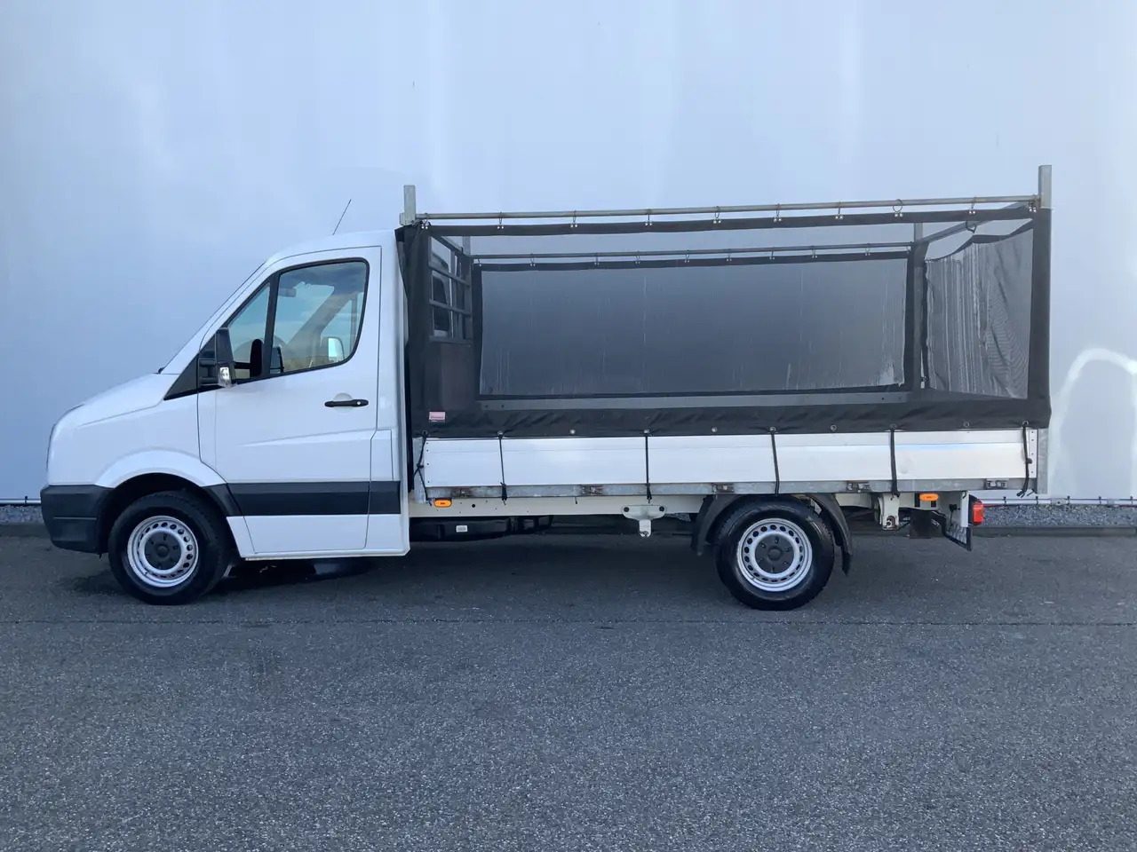 Volkswagen Crafter 50 2.0 TDI L2H1Pick Up Airco Cruise Trekhaak 3500 - Pritsche Transporter: das Bild 3 Volkswagen Crafter 50 2.0 TDI L2H1Pick Up Airco Cruise Trekhaak 3500 - Pritsche Transporter: das Bild 3