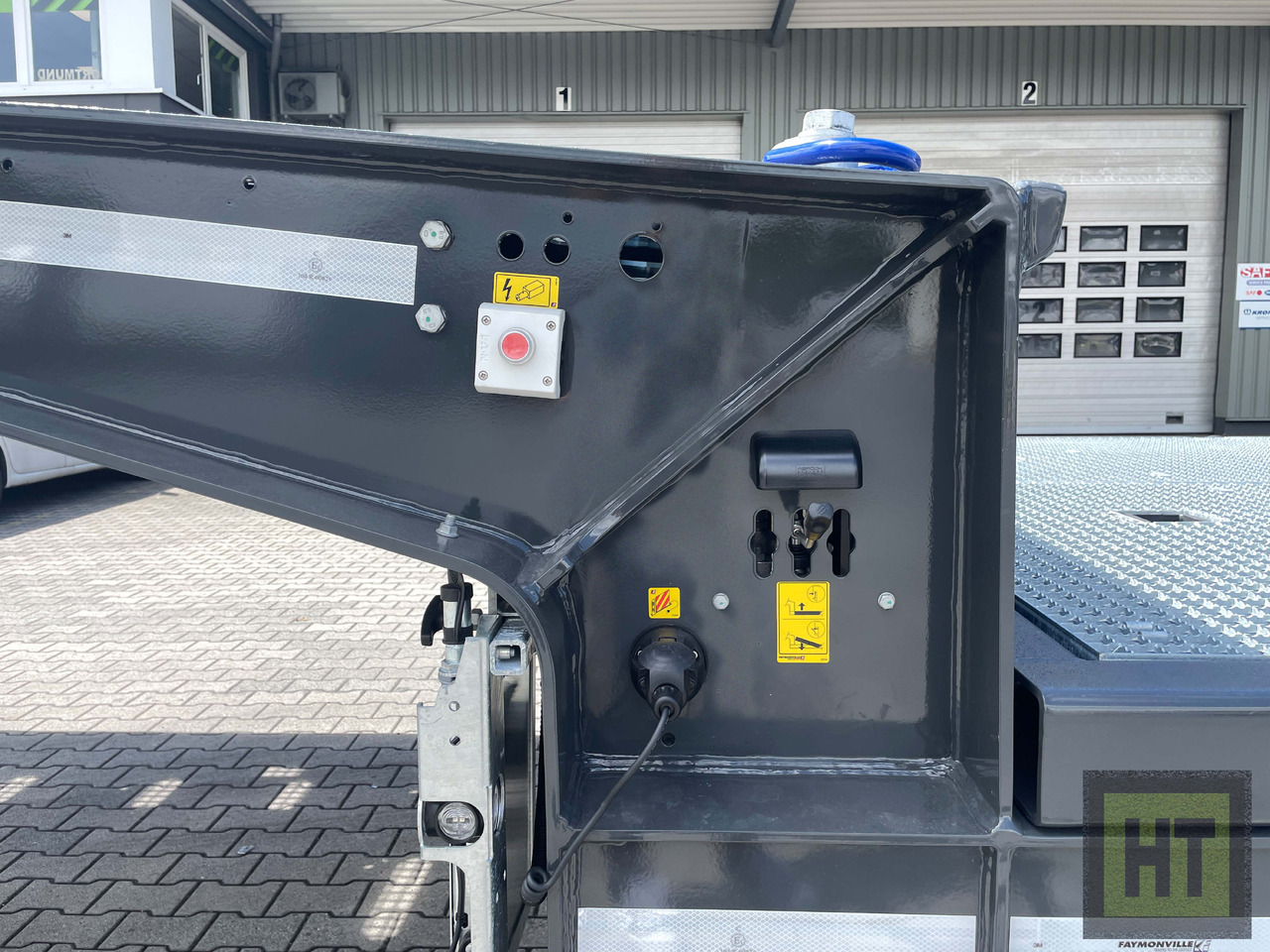 Faymonville 3-Achs-Semi-hydr.Ladeboden mit Rampen-Gitterrost - Tieflader Auflieger: das Bild 4 Faymonville 3-Achs-Semi-hydr.Ladeboden mit Rampen-Gitterrost - Tieflader Auflieger: das Bild 4