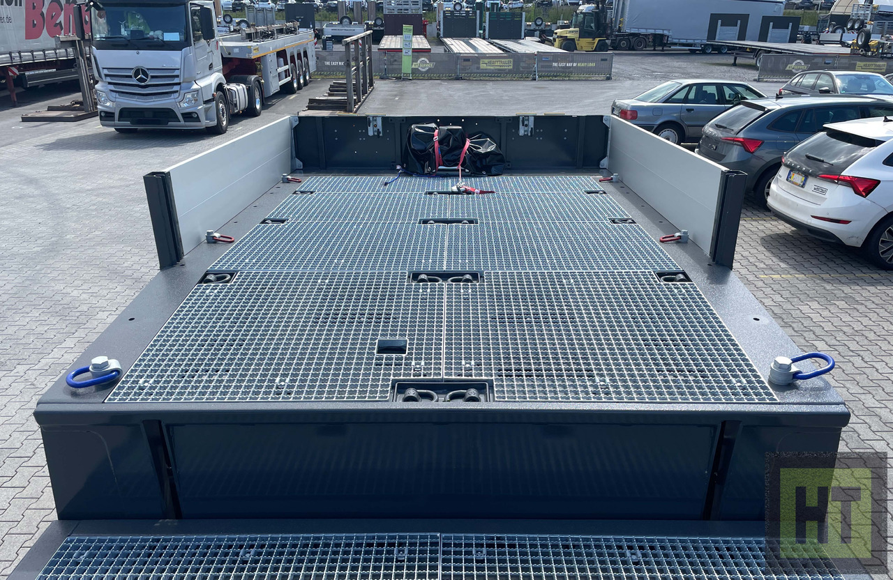 Faymonville 3-Achs-Semi-hydr.Ladeboden mit Rampen-Gitterrost - Tieflader Auflieger: das Bild 2 Faymonville 3-Achs-Semi-hydr.Ladeboden mit Rampen-Gitterrost - Tieflader Auflieger: das Bild 2