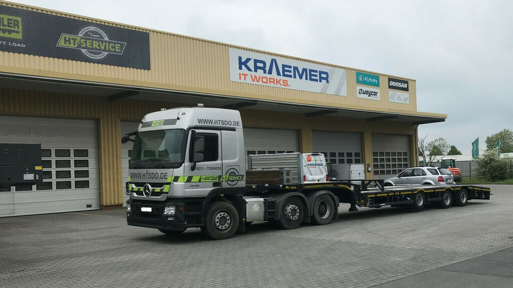 Meusburger 3-Achs-Semi-Satteltieflader Roadrunner Industrie - Tieflader Auflieger: das Bild 2 Meusburger 3-Achs-Semi-Satteltieflader Roadrunner Industrie - Tieflader Auflieger: das Bild 2