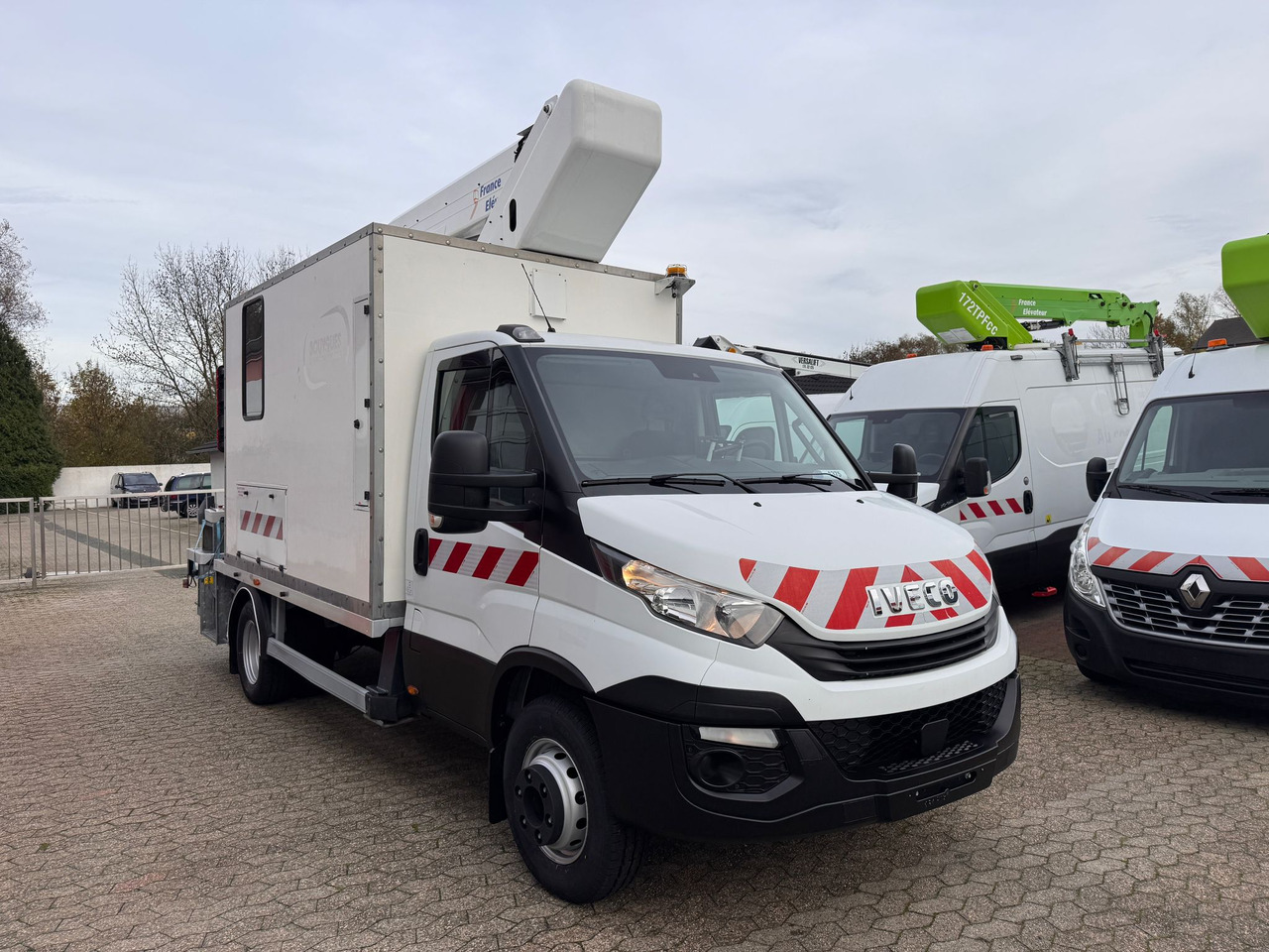 IVECO Daily 70C18 Hubarbeitsbühne Steiger France Elevateur 172 CPL EURO 6C - LKW mit Arbeitsbühne: das Bild 2 IVECO Daily 70C18 Hubarbeitsbühne Steiger France Elevateur 172 CPL EURO 6C - LKW mit Arbeitsbühne: das Bild 2