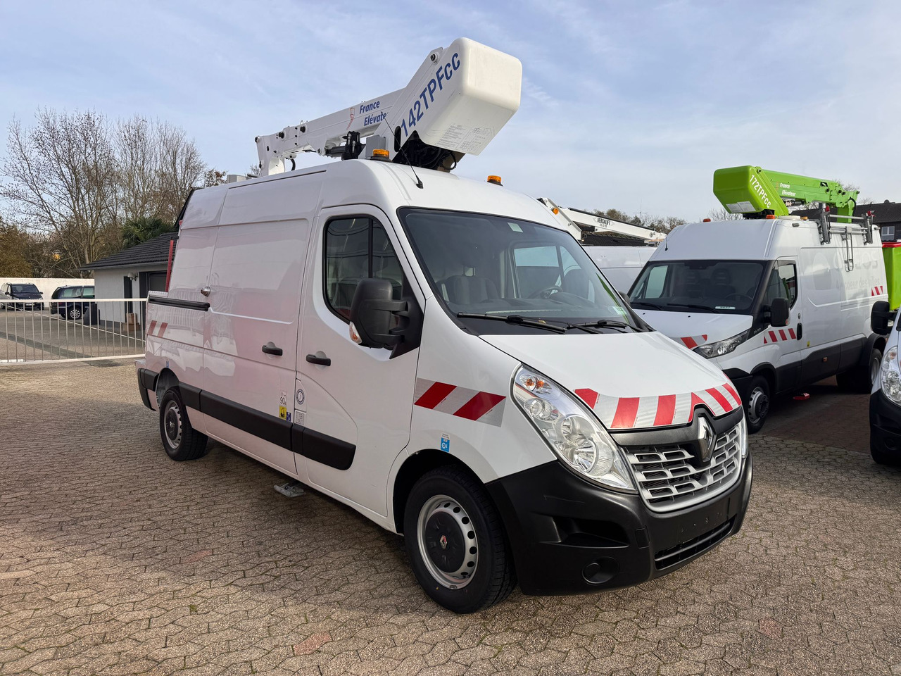RENAULT Master Hubarbeitsbühne Steiger France Elevateur 142 TPFcc EURO 6Y - LKW mit Arbeitsbühne: das Bild 3 RENAULT Master Hubarbeitsbühne Steiger France Elevateur 142 TPFcc EURO 6Y - LKW mit Arbeitsbühne: das Bild 3