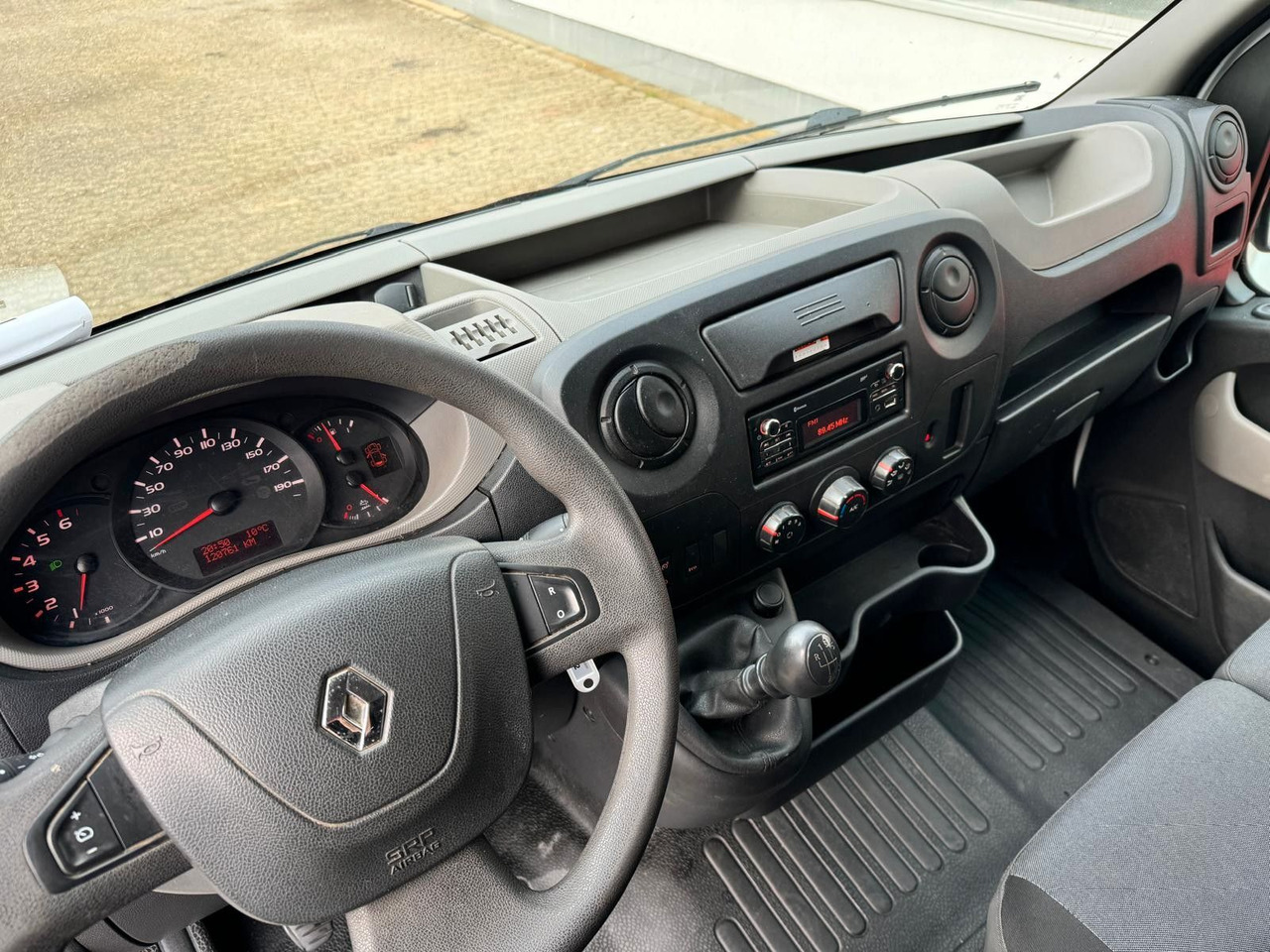 Kastenwagen Renault Master Werkstattwagen Kastenwagen EURO 6: das Bild 14