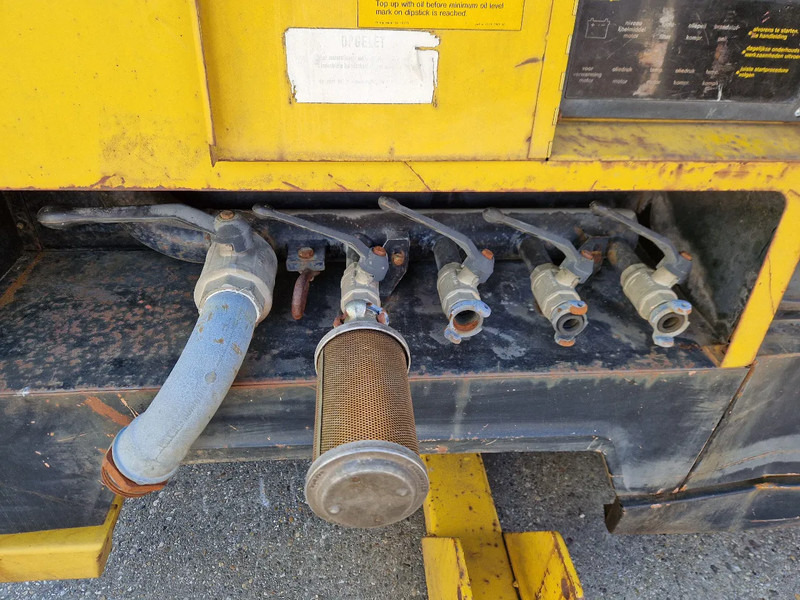 Atlas-Copco XAS350DD VERY LOW HOURS - Luftkompressor: das Bild 5 Atlas-Copco XAS350DD VERY LOW HOURS - Luftkompressor: das Bild 5