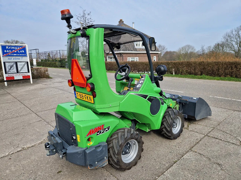Avant M523 met 317 uur, in nieuwstaat!! - Deltalader: das Bild 3 Avant M523 met 317 uur, in nieuwstaat!! - Deltalader: das Bild 3
