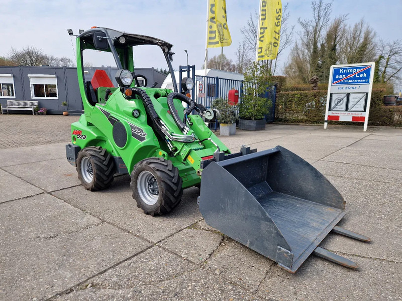 Avant M523 met 317 uur, in nieuwstaat!! - Deltalader: das Bild 2 Avant M523 met 317 uur, in nieuwstaat!! - Deltalader: das Bild 2