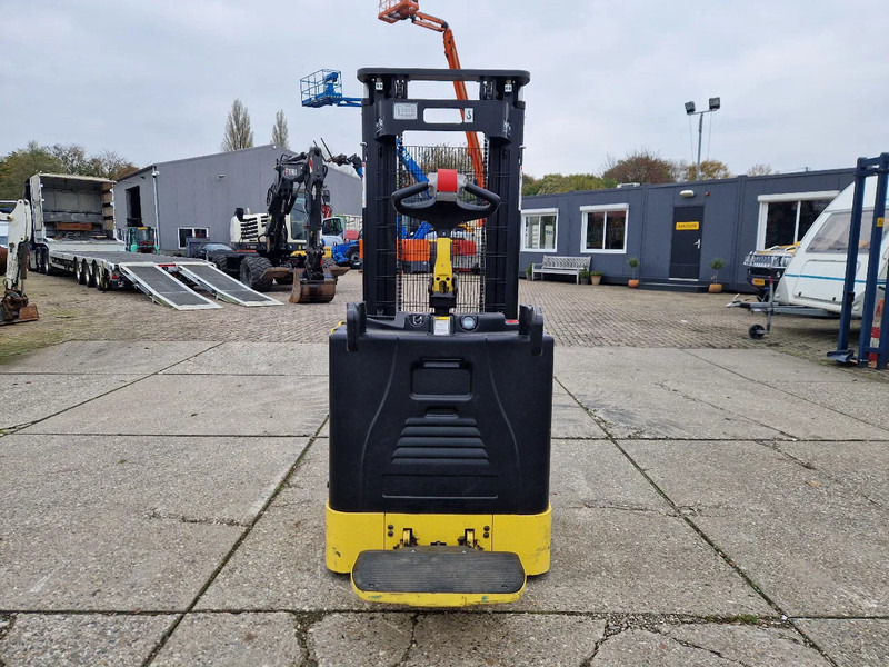 Hyster S1.5S elektrische stapelaar - Hochhubwagen: das Bild 5 Hyster S1.5S elektrische stapelaar - Hochhubwagen: das Bild 5