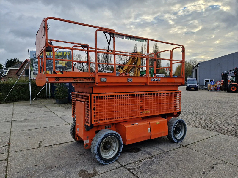 JLG 4069LE met maar 419 uur - Scherenbühne: das Bild 1 JLG 4069LE met maar 419 uur - Scherenbühne: das Bild 1