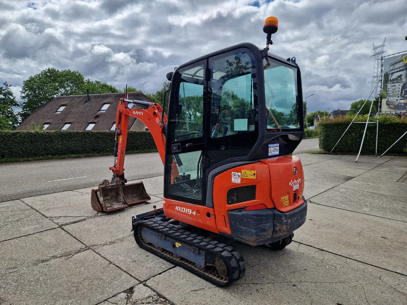 Kubota KX019-4 CW05 met 2 bakken - Minibagger: das Bild 4 Kubota KX019-4 CW05 met 2 bakken - Minibagger: das Bild 4