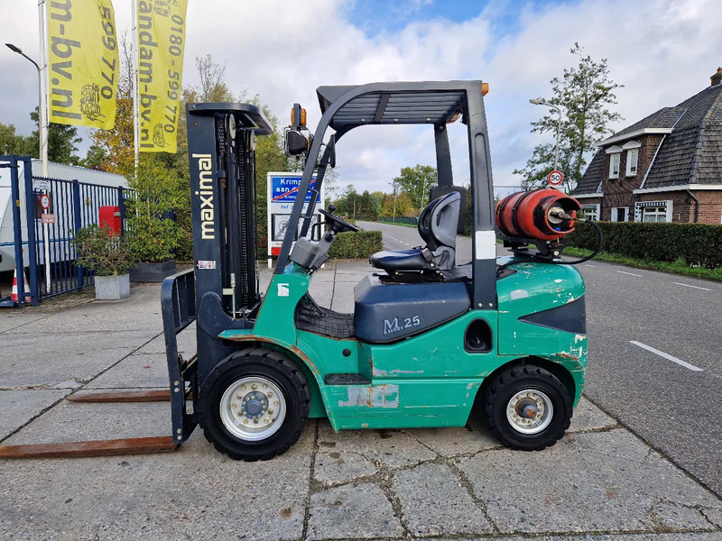 Nissan Zhejiang Maximal with 1290 hours 2.5 ton LPG - Treibgasstapler: das Bild 1 Nissan Zhejiang Maximal with 1290 hours 2.5 ton LPG - Treibgasstapler: das Bild 1