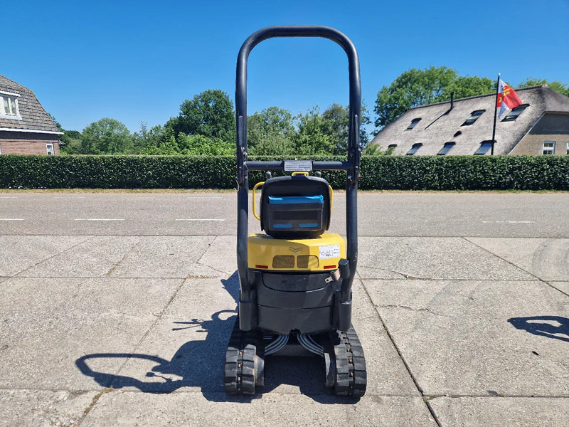 Yanmar SV08-1A gewicht 960kg. - Minibagger: das Bild 3 Yanmar SV08-1A gewicht 960kg. - Minibagger: das Bild 3