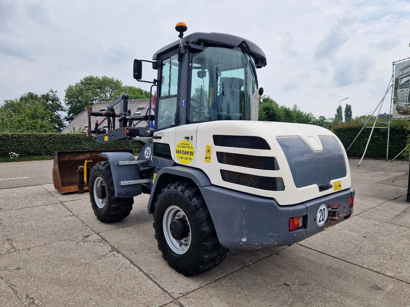 Yanmar TL80 / Terex TL80 / Schaeff TL80 very low hours! - Radlader: das Bild 4 Yanmar TL80 / Terex TL80 / Schaeff TL80 very low hours! - Radlader: das Bild 4
