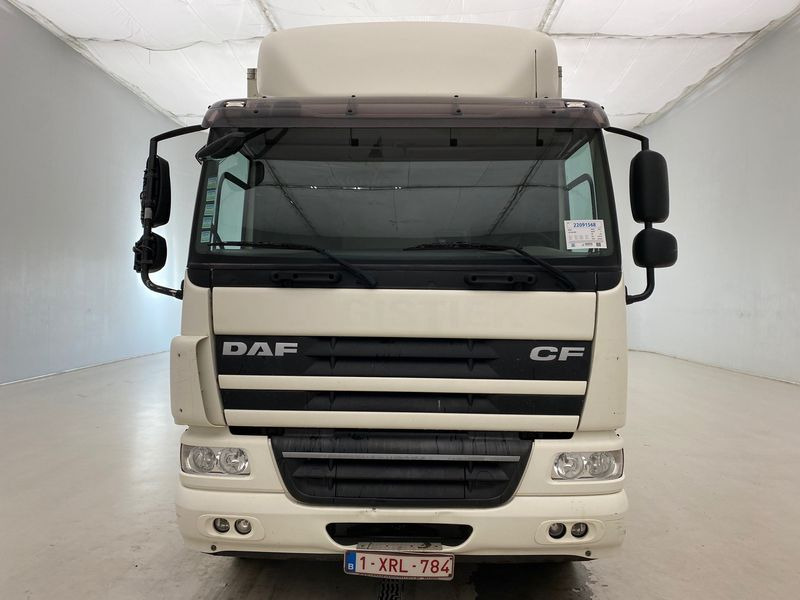 DAF CF65.250 - Koffer LKW: das Bild 2 DAF CF65.250 - Koffer LKW: das Bild 2