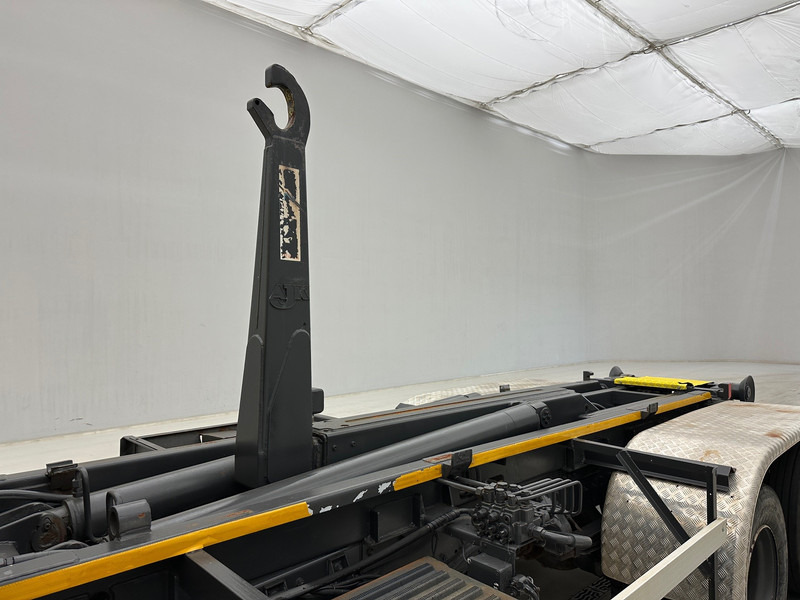 Abrollkipper DAF CF75.360 - 6x2: das Bild 8