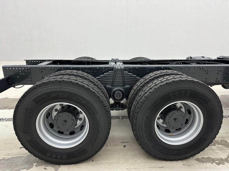 Iveco Trakker 380 - 6x4 - Fahrgestell LKW: das Bild 5 Iveco Trakker 380 - 6x4 - Fahrgestell LKW: das Bild 5