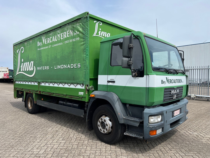 MAN 15.220 - Plane LKW: das Bild 3 MAN 15.220 - Plane LKW: das Bild 3