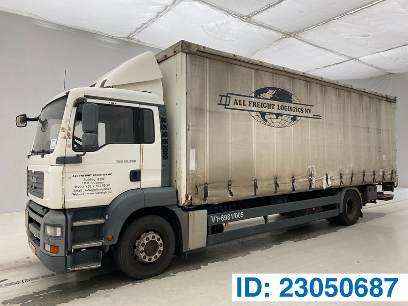 MAN TGA 18.320* - Plane LKW: das Bild 1 MAN TGA 18.320* - Plane LKW: das Bild 1