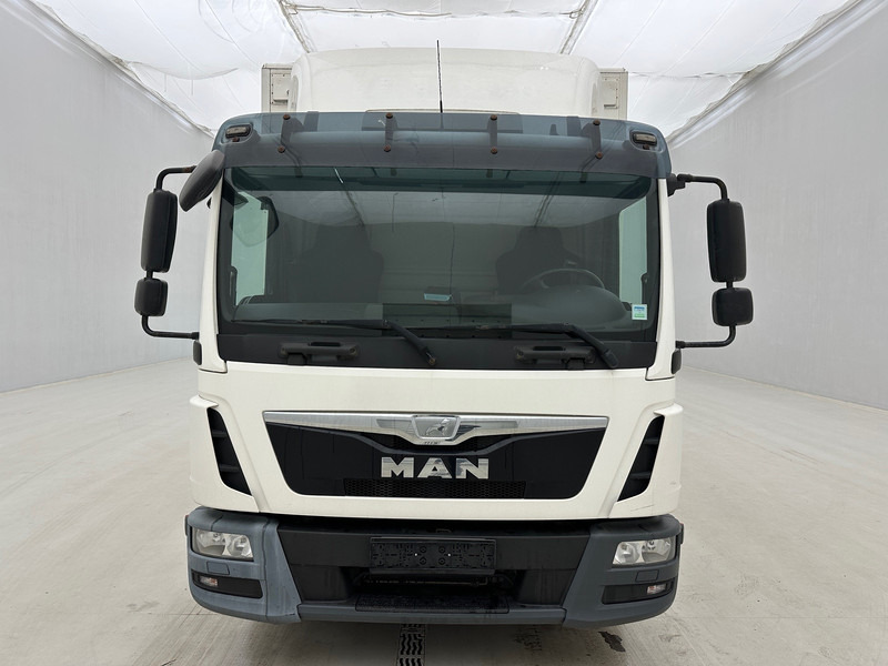 MAN TGL 12.220 - Koffer LKW: das Bild 2 MAN TGL 12.220 - Koffer LKW: das Bild 2