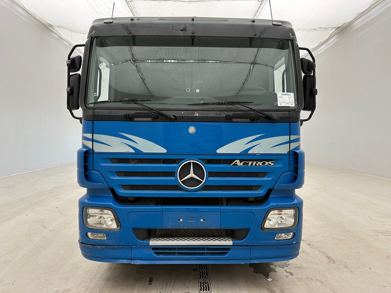 Mercedes-Benz Actros 2532 - 6x2 - Tankwagen: das Bild 2 Mercedes-Benz Actros 2532 - 6x2 - Tankwagen: das Bild 2