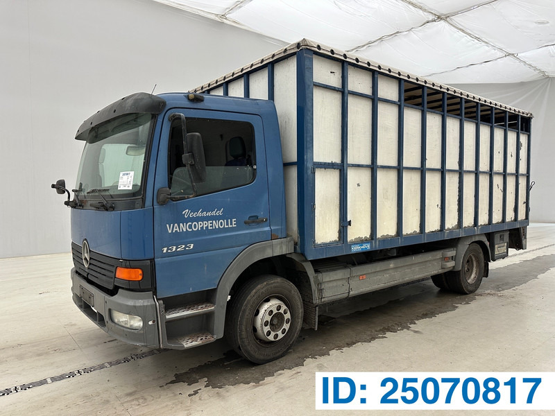 Mercedes-Benz Atego 1323 - Tiertransporter LKW: das Bild 1 Mercedes-Benz Atego 1323 - Tiertransporter LKW: das Bild 1
