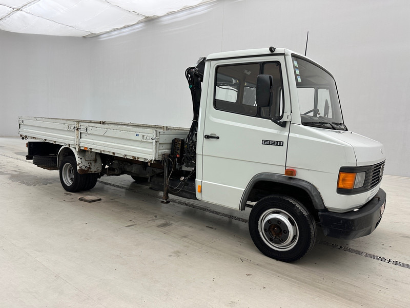 Mercedes-Benz Ecoliner 609D - Pritsche LKW, Autokran: das Bild 4 Mercedes-Benz Ecoliner 609D - Pritsche LKW, Autokran: das Bild 4