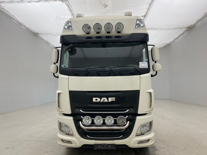 DAF XF 460 Super Space Cab - Sattelzugmaschine: das Bild 2 DAF XF 460 Super Space Cab - Sattelzugmaschine: das Bild 2
