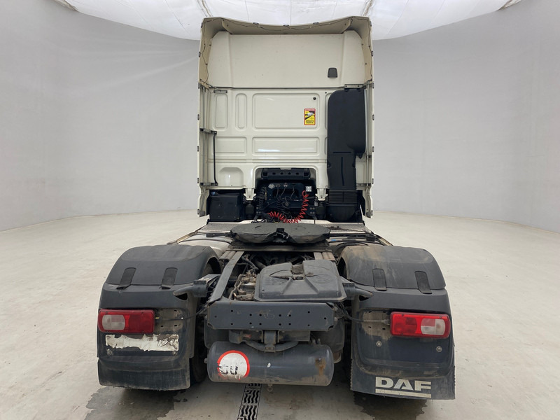 DAF XF106.460 Super Space Cab - Sattelzugmaschine: das Bild 5 DAF XF106.460 Super Space Cab - Sattelzugmaschine: das Bild 5