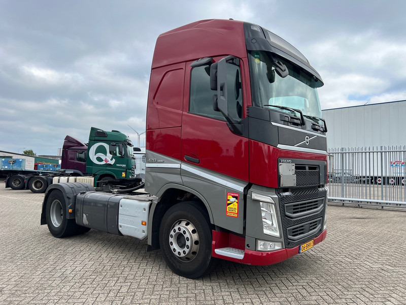 Volvo FH 420 Globetrotter - ADR - Sattelzugmaschine: das Bild 3 Volvo FH 420 Globetrotter - ADR - Sattelzugmaschine: das Bild 3