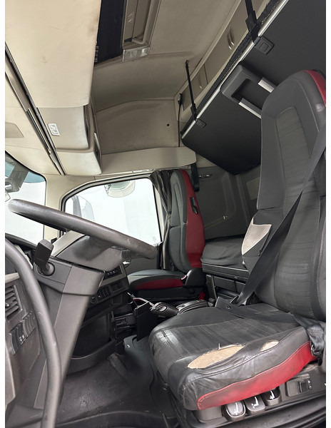 Sattelzugmaschine Volvo FH 460 Globetrotter - ADR: das Bild 10