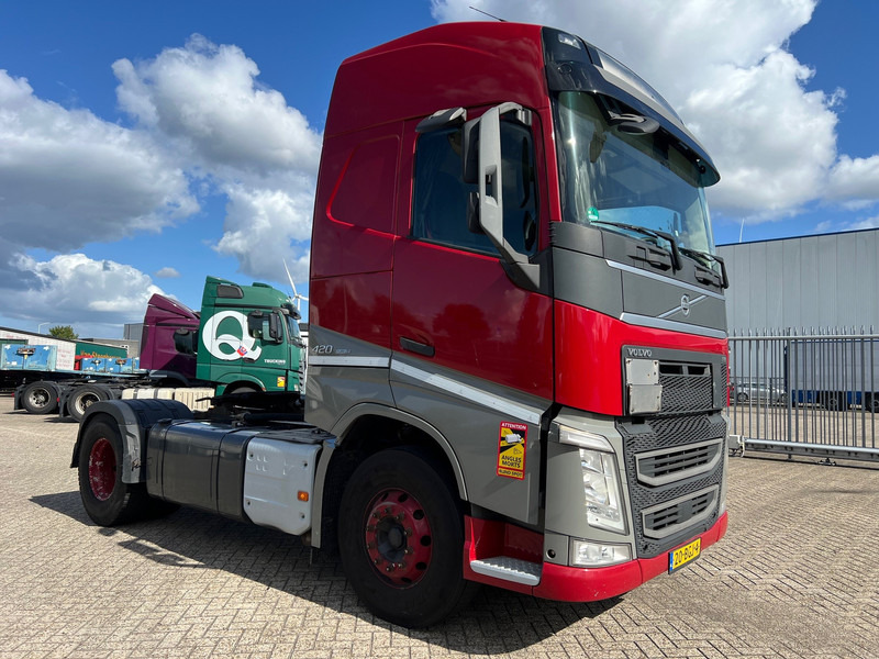 Volvo FH13.420 Globetrotter - ADR - Sattelzugmaschine: das Bild 3 Volvo FH13.420 Globetrotter - ADR - Sattelzugmaschine: das Bild 3