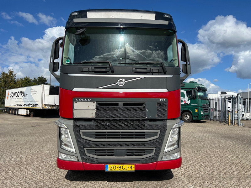 Volvo FH13.420 Globetrotter - ADR - Sattelzugmaschine: das Bild 2 Volvo FH13.420 Globetrotter - ADR - Sattelzugmaschine: das Bild 2