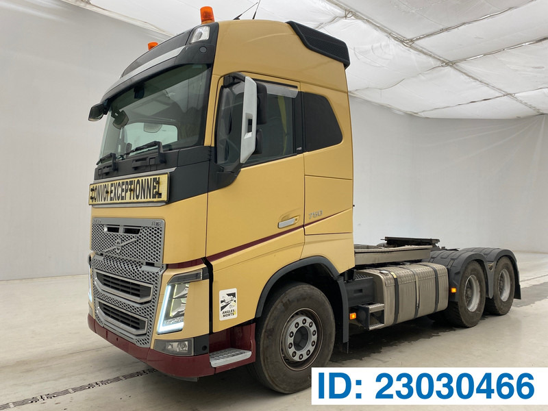 Sattelzugmaschine Volvo FH16.750 Globetrotter - 6x4: das Bild 1