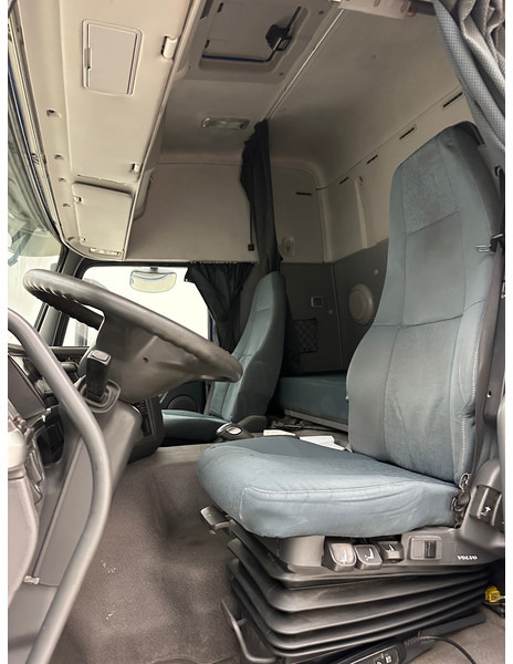 Sattelzugmaschine Volvo FM 370: das Bild 10