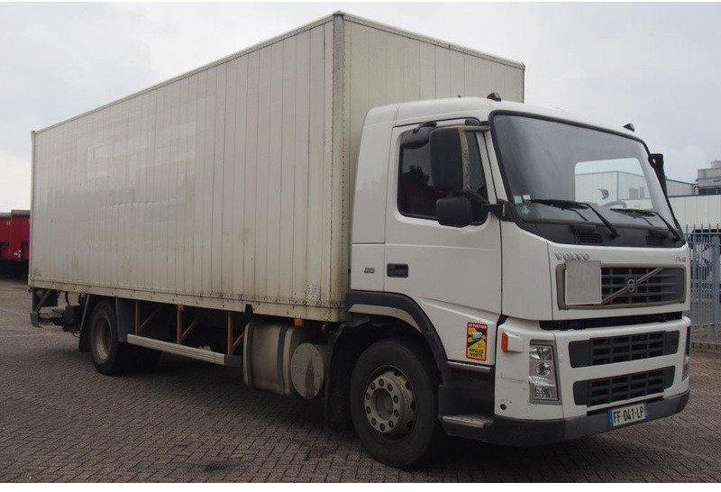 Volvo FM9.260* - Koffer LKW: das Bild 3 Volvo FM9.260* - Koffer LKW: das Bild 3